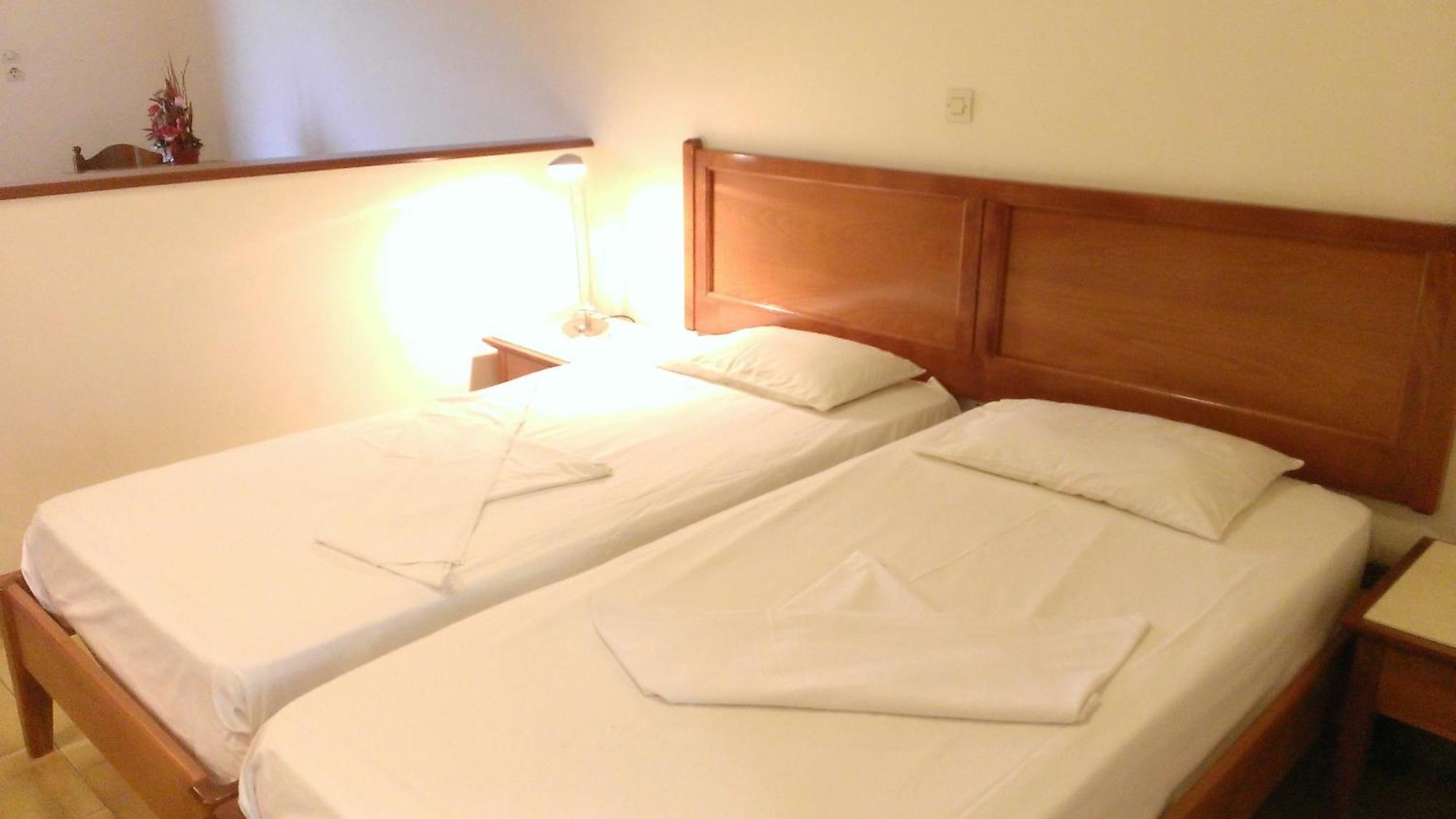 Captain Yiannis Studios & Apartments Кос Екстер'єр фото