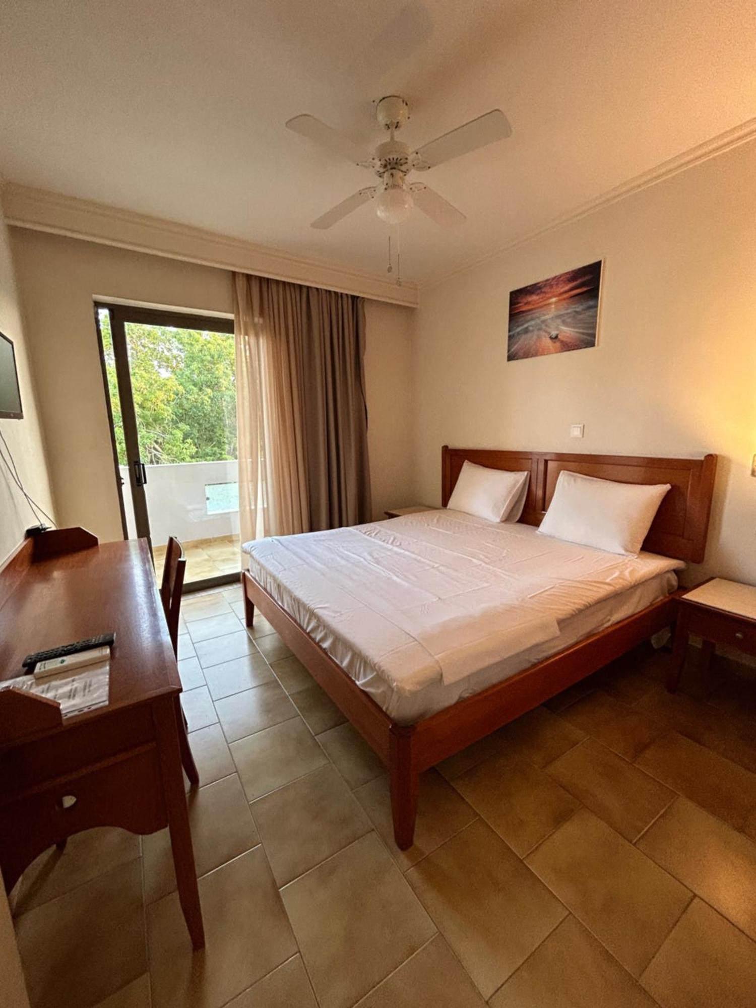 Captain Yiannis Studios & Apartments Кос Екстер'єр фото